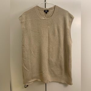 Uniqlo Men’s knit vest tank top sleeveless Size L
